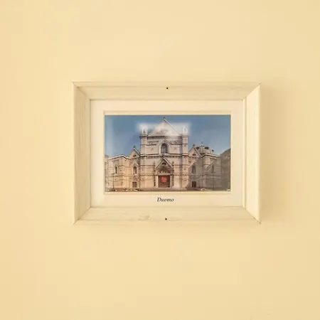 Obelisco Di San Gennaro Πανσιόν Νάπολη