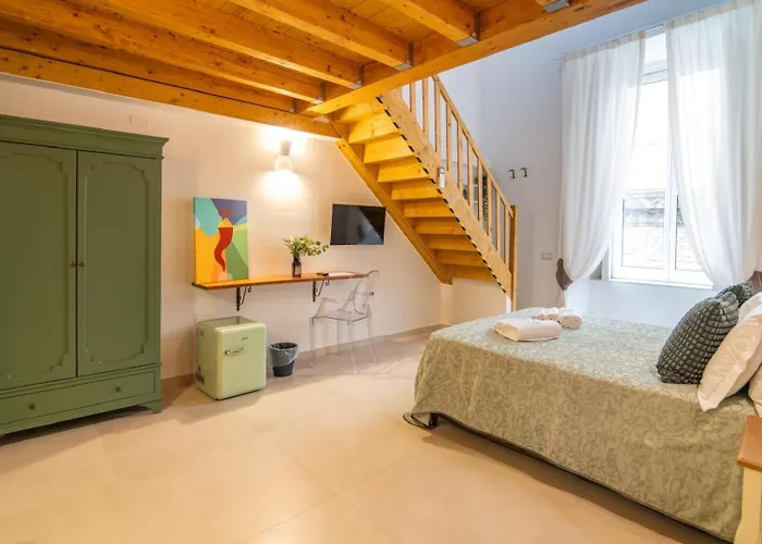 Obelisco Di San Gennaro 4* Neapel